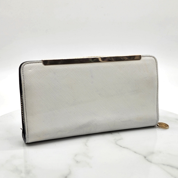 marikai Handbags - Marikai Black White Faux Saffiano Leather Gold Bar Wallet